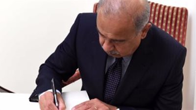 «إسماعيل» يشهد توقيع برتوكولي تعاون بين وزارتي التضامن والإنتاج الحربي