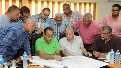 وزير الإسكان يطلب سرعة الانتهاء من مشروعات «العلمين الجديدة»