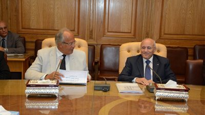 بالصور..«التنمية المحلية» تستعين بـ«الانتاج الحربى» لتطوير 4700 قرية