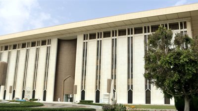 مؤسسة النقد السعودي تطمئن حجاج قطر وتنفي إيقاف التعامل بالريال