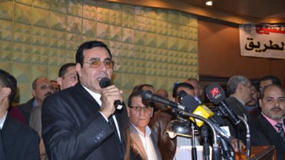 نقابة النسيج: صرف شهر ونصف لعمال المحلة خلال ساعات