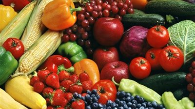 بالفيديو.. كيلو الطماطم بـ6 جنيهات والبطاطس بـ5