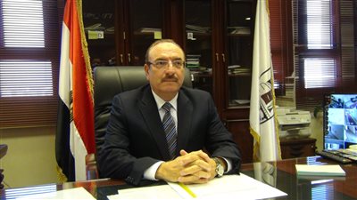 محافظ بني سويف يستعرض خطة الكشف المبكرعن «سرطان الثدى»