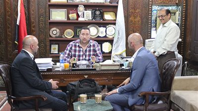 «الصيادلة» تلتقى شركات التأمين الطبى لبحث سبل التعاون بينهم 