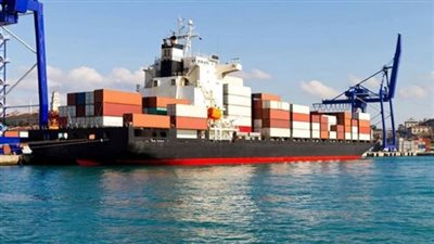 ميناء دمياط يستقبل 6 سفن حاويات وبضائع عامة