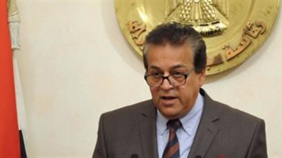 التعليم العالى تتلقى تقريراً حول استعدادات جامعة عين شمس للعام الدراسى الجديد