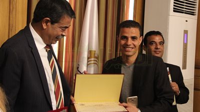 اتحاد الصناعات يكرم جريدة «الميزان الاقتصادي» 