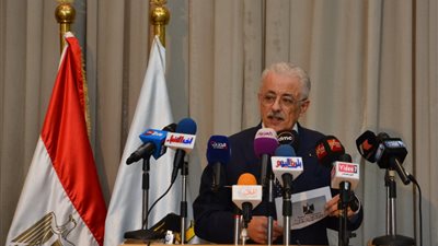«شوقي» يصدر اللائحة التنظيمية لمدارس وفصول التربية الخاصة