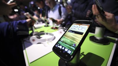 HTC بين البيع الكلي أو التقسيم