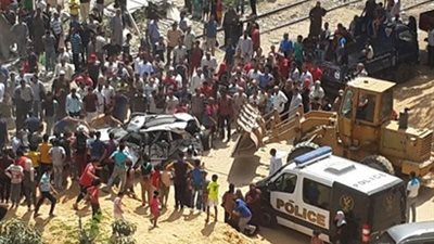 تصادم قطار بسيارة ملاكي في الحضرة بالإسكندرية.. وإصابة اثنين