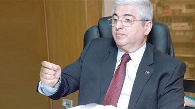 كونسرتيوم من 5 بنوك يمنح 