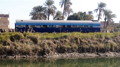 التحقيقات فى حادث القطار: مزلقانات المنيا بلا وسائل اتصالات