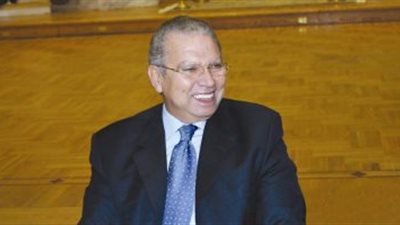 «القابضة للنقل البحرى» توقع 3 مذكرات تفاهم مع شركات سيارات «صينية»