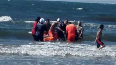 القوات البحرية تنقذ 9 سياح ماليزيين و8 مصريين من الغرق شمال البحر الأحمر