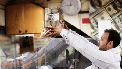 مصرفي: قدرة الاقتصاد المصري على تلبية العملة الأجنبية تدل على تعافيه