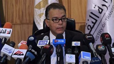 وزير النقل يصل اتحاد عمال مصر لتكريم المتفوقين من أبناء العاملين بالسكة الحديد