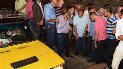 بالصور.. محافظ الإسكندرية يشهد نموذج محاكاة مفاجئ للنوات الشديدة على الأنفاق