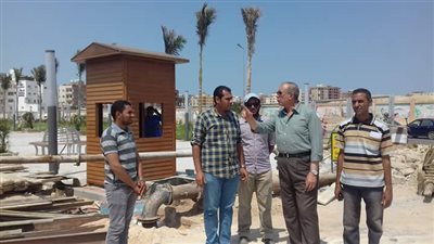 محافظ البحر الأحمر يتفقد الممشى السياحى بالغردقة