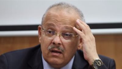 «جامعة القاهرة» تحظر العمل الحزبى والطائفى