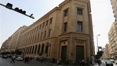 «المركزي»: 3.04 تريليون جنيه حجم الودائع بالبنوك بنهاية يونيو الماضى