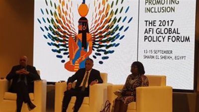 طارق عامر: المرأة ثروة المجتمع.. وأمى علمتنى جرأة التعبير عن الرأى