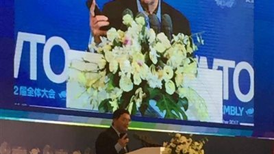 الرفاعي يطالب العالم بمواجهة الإرهاب المتربص بالسياح