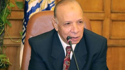 القاهرة تفتح باب الحجز لمدافن 