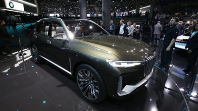 بالصور.. BMW تكشف عن سيارتها الاختبارية X7 iperformance