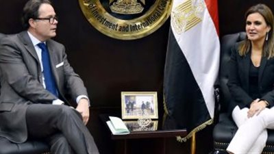 سحر نصر تناقش مع سفير فرنسا الجديد زيادة حجم استثمارات بلاده فى مصر