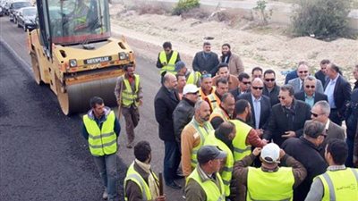 وزير النقل يتفقد مشروعات الطرق والكباري في سوهاج