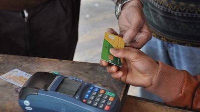 «التموين»: حل مشاكل البطاقات نهائياً.. أكتوبر المقبل 