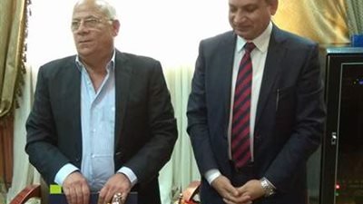 محافظ بورسعيد يوقع بروتكول تعاون لتطوير«عزبة أبوعوف» بتكلفة 222 مليون جنيه