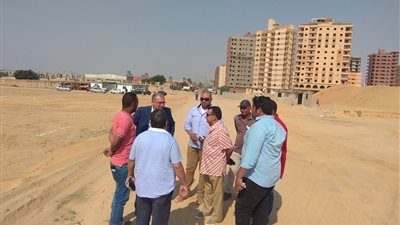 مدير تطوير المناطق العشوائية يتفقد مشروعى «معا» و«المحروسة»