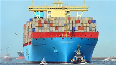 تداول 12 سفينة بموانئ بورسعيد