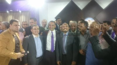 بالصور.. إقبال كبير على أول مركز خدمة عملاء محمول «المصرية للاتصالات»