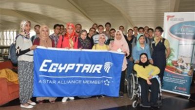 «مصر للطيران» تنقل 33 طالبًا من أوائل الثانوية العامة إلى برلين