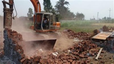 بالصور.. إزالة 6 حالات تعدى على الأرض الزراعية بـ«ميت غمر»