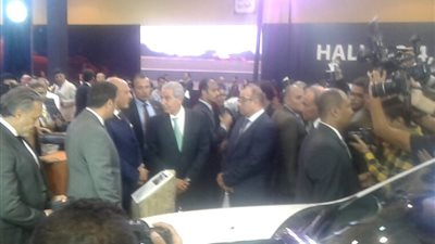 بالصور| وزير الصناعة يفتتح معرض أوتوماك فورميلا