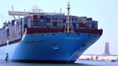 عبور 52 سفينة المجرى الملاحي لقناة السويس.. اليوم