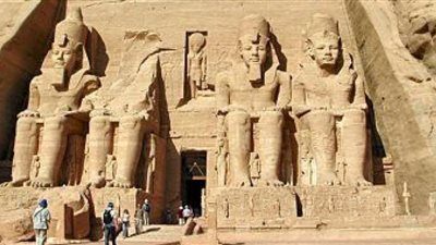 قريباً.. «السيسى» يحتفل بمرور 200 عام على اكتشاف «أبوسمبل»