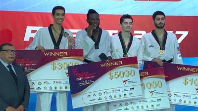 وزير الرياضة يُهنئ «سيف عيسى» بفضية بطولة الجائزة الكبرى للتايكوندو