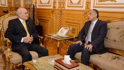 العصار يلتقى طارق عامر وقيادات بنكية