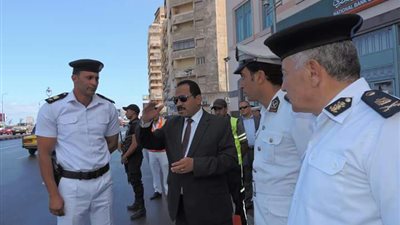 مدير أمن الإسكندرية يتفقد الحالة الأمنية بالمدارس
