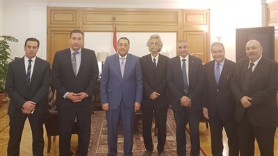 «الإسكان»: تخصيص 10 أفدنة لبناء مستشفى بالشيخ زايد لأعضاء «المهن الطبية» 