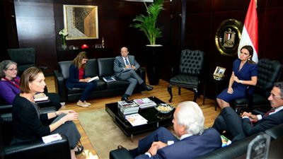 «نصر» تبحث مع الولايات المتحدة سرعة تفعيل اتفاقيات بـ121.6 مليون دولار