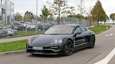 بالصور..«بورش» تختبر سيارتها الكهربائية استعدادًا للاعلان الرسمي 