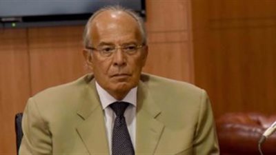 وزير التنمية المحلية يتابع تطوير الطرق الرئيسية بالقليوبية