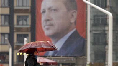 تركيا تطلب استدانة 5 مليارات دولار بسبب الأزمة الاقتصادية