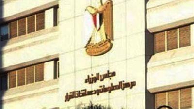 «معلومات مجلس الوزراء» ينفي وقف واردات القمح الفرنسي 