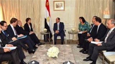 «السيسى» يؤكد لوزير داخلية فرنسا ضرورة التعاون فى مكافحة الهجرة غير الشرعية